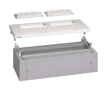 HAGER Quadro 4 tetőpanel és lábazat IP43 620mm széles (FC456)