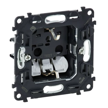 LEGRAND Valena InMatic 2P+F csatlakozóaljzat mechanizmus biztonsági zsaluval, rugós vezetékbekötéssel (753020)