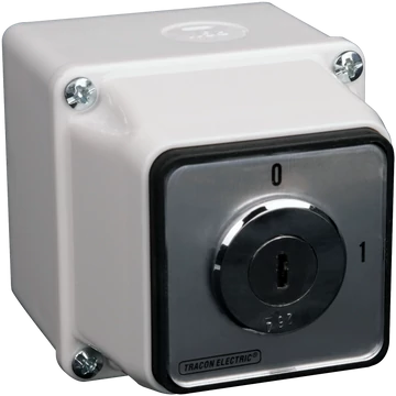 TRACON Tokozott főkapcsoló, kulcsos, BE-KI (Kulcs 0-áll. kivehető), 400V, 50Hz, 20A, 4P, 5,5kW, 48x48mm, IP65 (TKFK-20T65)