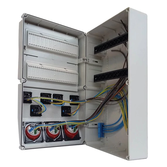 TP ELECTRIC Ipari doboz 300×540mm, IP54 6x(2P+F) + 2x(5P16A) +1x(5P32A) 2x13modul VEZETÉKELVE (3321-600-5271) (3321-111-0002)
