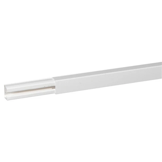 LEGRAND DLP mini csatorna 32x20 mm, fedéllel, válaszfal nélkül (030017)