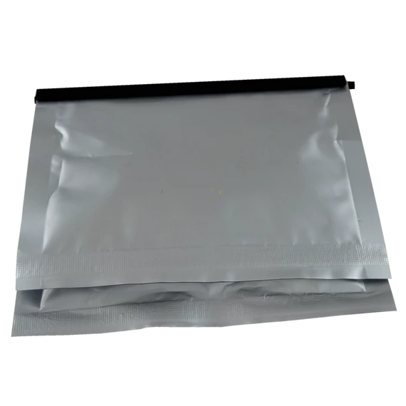 TRACON Kiöntőgyanta, fekete, 547gr, 464 ml (KGY-464)
